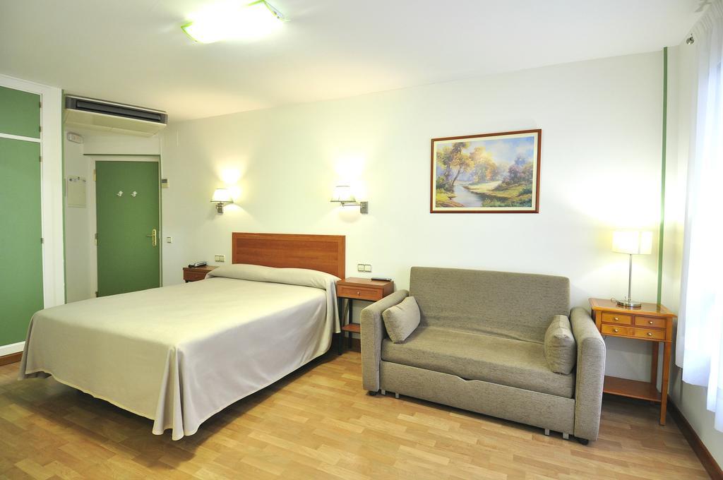 Hotel Apartamentos Aralso เซโกเวีย ภายนอก รูปภาพ