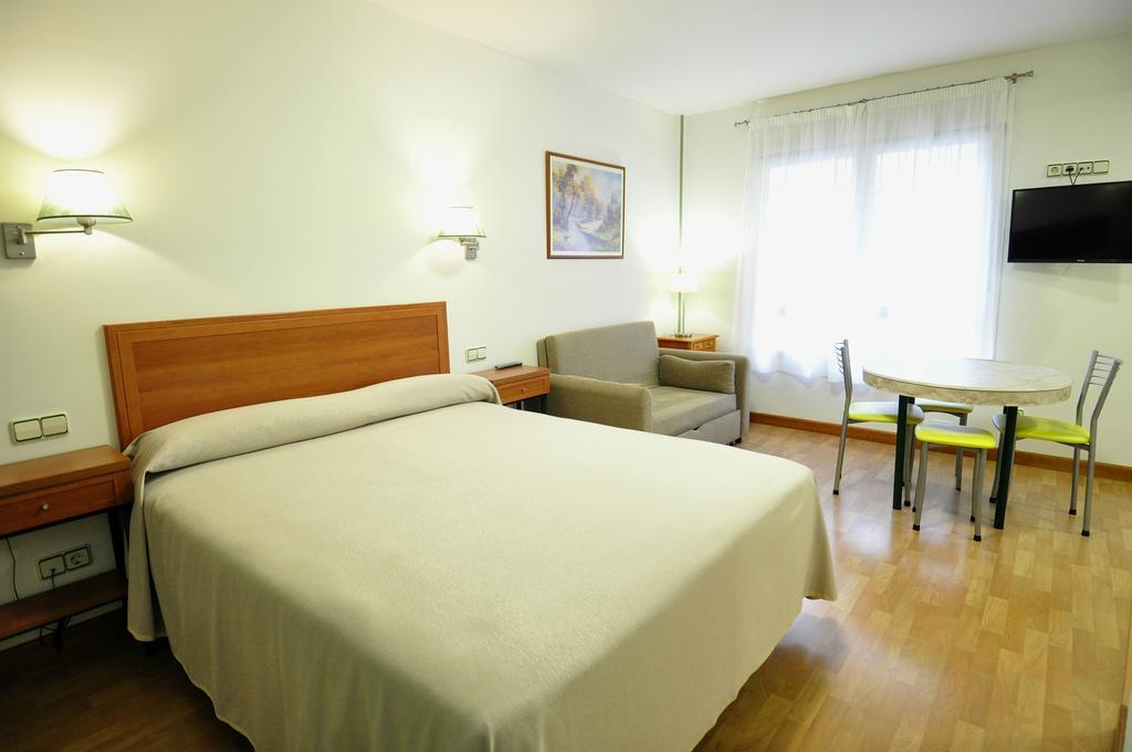 Hotel Apartamentos Aralso เซโกเวีย ภายนอก รูปภาพ