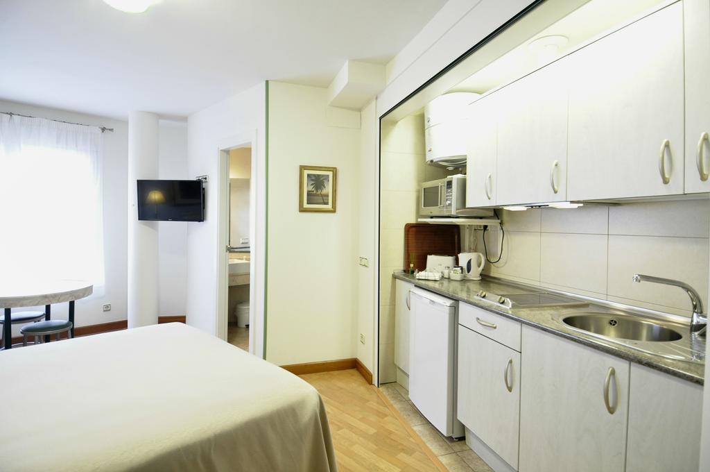 Hotel Apartamentos Aralso เซโกเวีย ภายนอก รูปภาพ