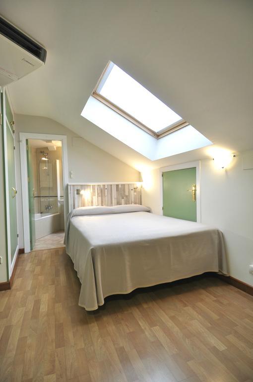 Hotel Apartamentos Aralso เซโกเวีย ภายนอก รูปภาพ