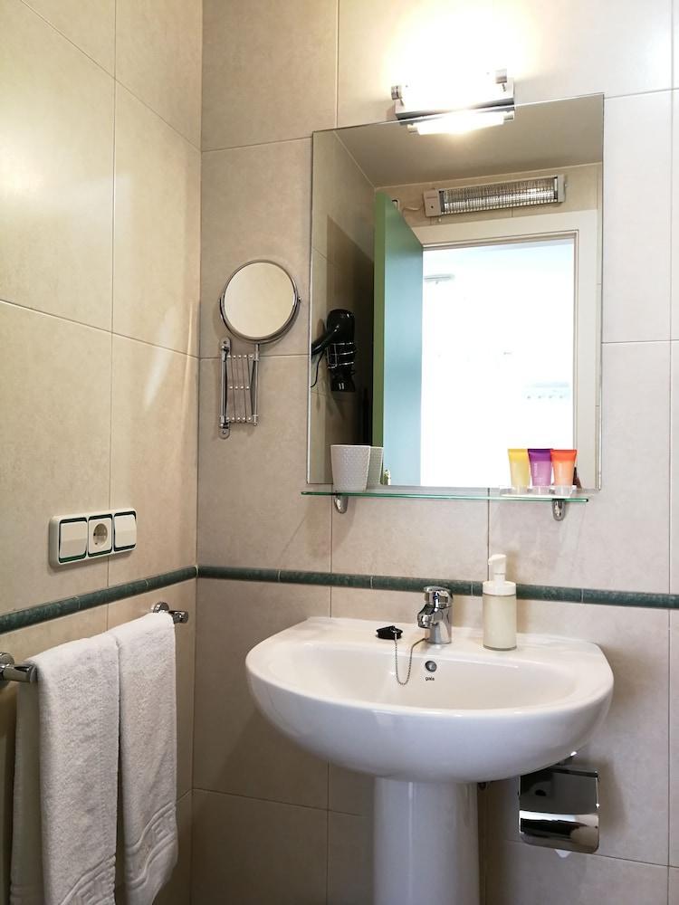 Hotel Apartamentos Aralso เซโกเวีย ภายนอก รูปภาพ